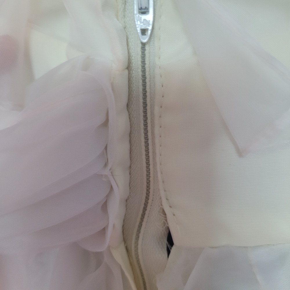 Vinrage Chic Cream Maxi Dress with Sheer Sleeves - Picture 5 of 10